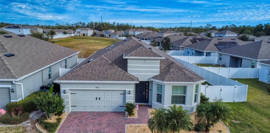 Villa ou maison à Orange City, Floride 4 chambres, 221.01 m2 № 1625735