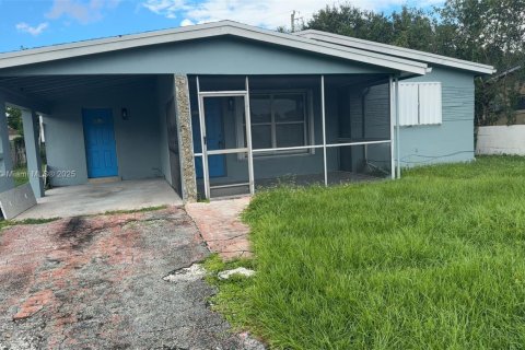Casa en Lauderhill, Florida 2 dormitorios, 103.86 m2 № 1947418