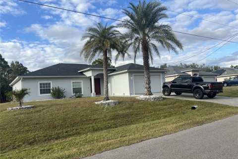 Casa en alquiler en North Port, Florida, 3 dormitorios, 188.96 m2 № 1869173 - foto 2