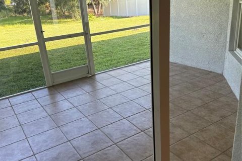 Casa en alquiler en North Port, Florida, 3 dormitorios, 188.96 m2 № 1869173 - foto 14