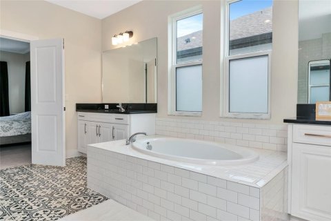 Villa ou maison à vendre à Bradenton, Floride: 5 chambres, 348.76 m2 № 1910026 - photo 22
