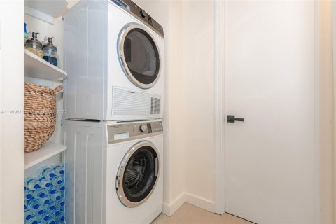 Купить кондоминиум в Майами-Бич, Флорида 2 спальни, 126.53м2, № 2013317 - фото 18