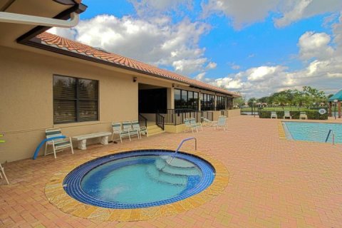 Condominio en alquiler en Boynton Beach, Florida, 2 dormitorios, 109.44 m2 № 1040847 - foto 1