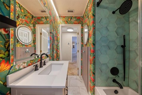 Casa en venta en Belleair, Florida, 2 dormitorios, 141.21 m2 № 2383311 - foto 12
