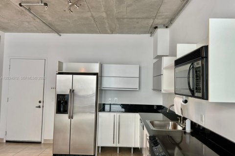 Снять в аренду кондоминиум в Майами, Флорида 59.27м2, № 2145772 - фото 4