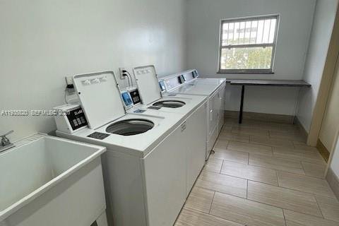 Copropriété à louer à North Bay Village, Floride: 1 chambre, 75.9 m2 № 1994402 - photo 11