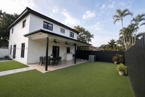 Villa ou maison à vendre à Hialeah, Floride: 3 chambres, 179.86 m2 № 2348637 - photo 16