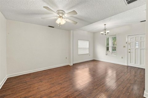 House in Dunedin, Florida 2 bedrooms, 62.43 sq.m. № 2394053 - photo 16