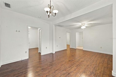 House in Dunedin, Florida 2 bedrooms, 62.43 sq.m. № 2394053 - photo 14
