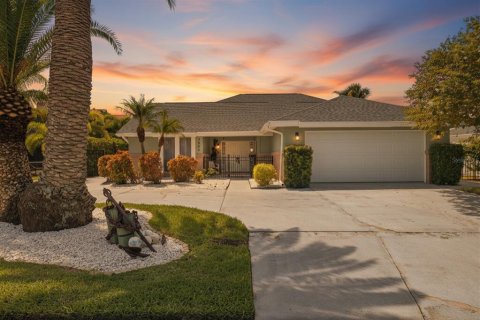 Villa ou maison à vendre à New Port Richey, Floride: 3 chambres, 208.47 m2 № 1898572 - photo 7