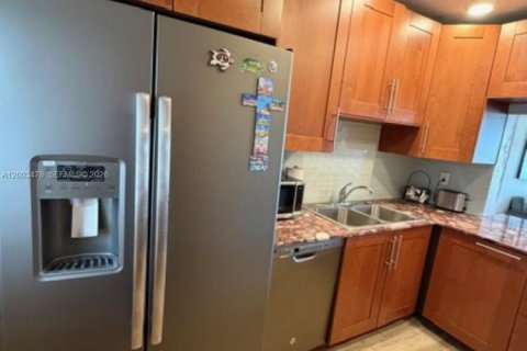 Copropriété à louer à Hallandale Beach, Floride: 2 chambres, 86.86 m2 № 2068108 - photo 8