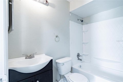 Condominio en alquiler en Sanford, Florida, 2 dormitorios, 84.73 m2 № 1808643 - foto 7