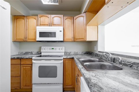 Condominio en alquiler en Sanford, Florida, 2 dormitorios, 84.73 m2 № 1808643 - foto 6