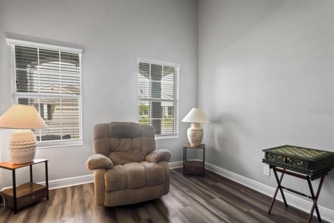 House in New Port Richey, Florida 6 bedrooms, 434.04 sq.m. № 1905468 - photo 26