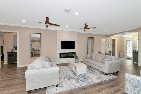 Villa ou maison à louer à Bradenton, Floride: 3 chambres, 278.24 m2 № 1744334 - photo 4