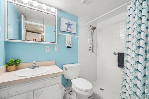 Condo in Cocoa Beach, Florida, 3 bedrooms  № 2142442 - photo 27
