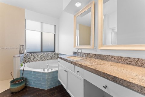 Купить виллу или дом в Мирамар, Флорида 3 спальни, 176.98м2, № 1973910 - фото 16