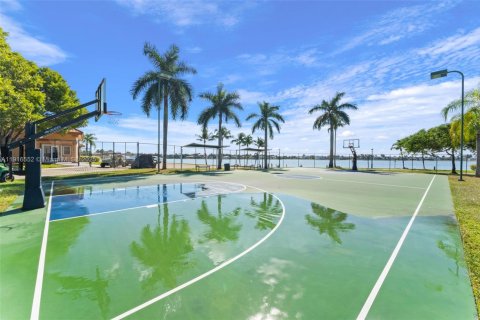 Купить виллу или дом в Мирамар, Флорида 3 спальни, 176.98м2, № 1973910 - фото 30