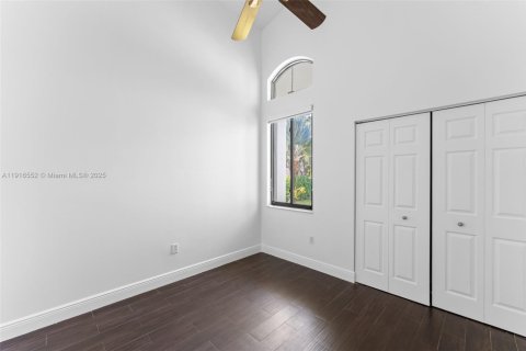 Купить виллу или дом в Мирамар, Флорида 3 спальни, 176.98м2, № 1973910 - фото 20