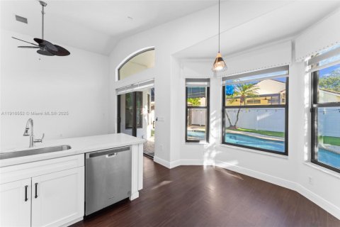 Купить виллу или дом в Мирамар, Флорида 3 спальни, 176.98м2, № 1973910 - фото 8