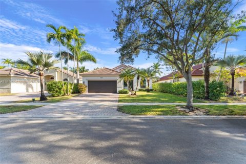 Купить виллу или дом в Мирамар, Флорида 3 спальни, 176.98м2, № 1973910 - фото 2