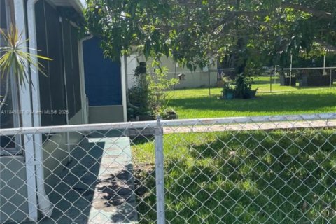 Immobilier commercial à vendre à Hollywood, Floride: 155.7 m2 № 1857160 - photo 7