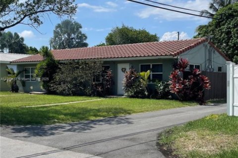 Immobilier commercial à vendre à Hollywood, Floride: 155.7 m2 № 1857160 - photo 5