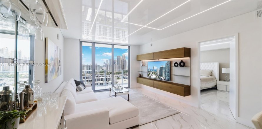 Кондоминиум с 2 спальнями в Санни-Айлс-Бич, Флорида № 2055151