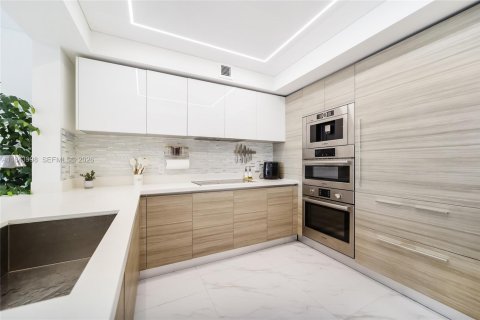 Купить кондоминиум в Санни-Айлс-Бич, Флорида 2 спальни, 141.58м2, № 2055151 - фото 14