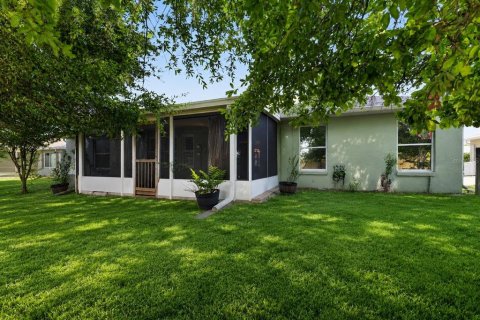 House in Ocala, Florida 3 bedrooms, 158.49 sq.m. № 2132838 - photo 3