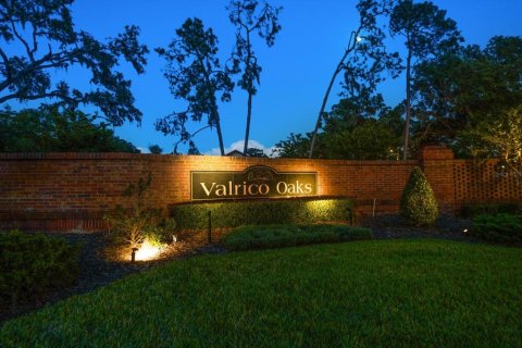 House in Valrico, Florida 4 bedrooms, 273.97 sq.m. № 2428912 - photo 2