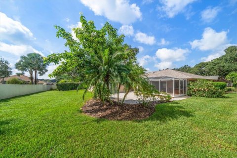 House in Valrico, Florida 4 bedrooms, 273.97 sq.m. № 2428912 - photo 23