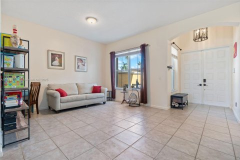 Casa en venta en Miramar, Florida, 4 dormitorios, 216.09 m2 № 1934783 - foto 13