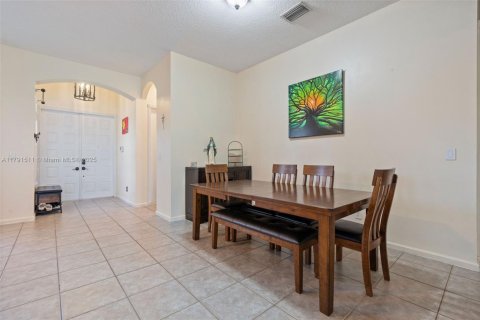 Casa en venta en Miramar, Florida, 4 dormitorios, 216.09 m2 № 1934783 - foto 14