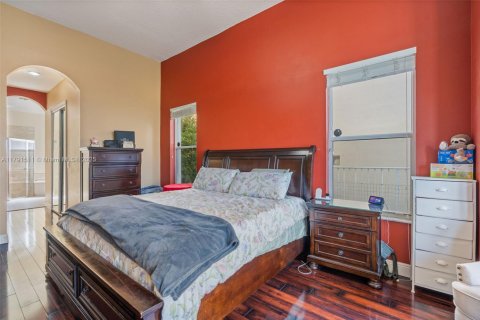 Casa en venta en Miramar, Florida, 4 dormitorios, 216.09 m2 № 1934783 - foto 20