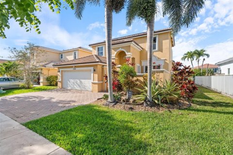 Casa en venta en Miramar, Florida, 4 dormitorios, 216.09 m2 № 1934783 - foto 2