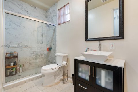 Casa en venta en Miramar, Florida, 4 dormitorios, 216.09 m2 № 1934783 - foto 26