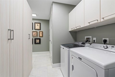 Condo in Sarasota, Florida, 2 bedrooms  № 1638174 - photo 25
