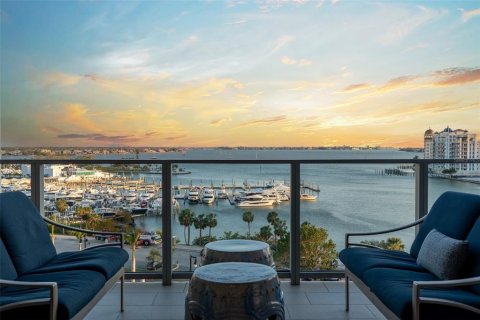 Condo in Sarasota, Florida, 2 bedrooms  № 1638174 - photo 2