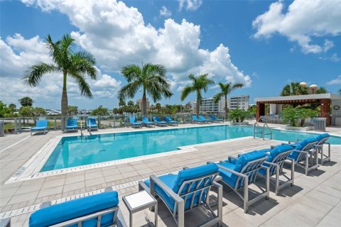 Condo in Sarasota, Florida, 2 bedrooms  № 1638174 - photo 30