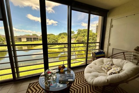 Condo in Boca Raton, Florida, 3 bedrooms № 2188137