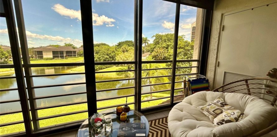 Condo in Boca Raton, Florida, 3 bedrooms № 2188137