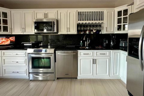 Condo in Boca Raton, Florida, 3 bedrooms № 2188137 - photo 17