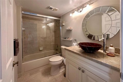 Condo in Boca Raton, Florida, 3 bedrooms № 2188137 - photo 14