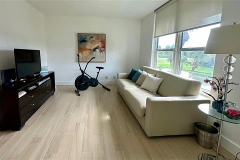 Condo in Boca Raton, Florida, 3 bedrooms № 2188137 - photo 15