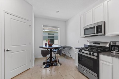 House in LIBERTY PRESERVE in Leesburg, Florida 4 bedrooms, 194.54 sq.m. № 1658342 - photo 5