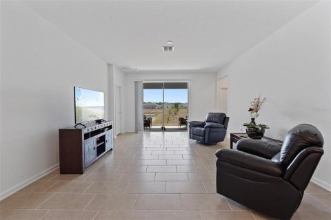 House in LIBERTY PRESERVE in Leesburg, Florida 4 bedrooms, 194.54 sq.m. № 1658342 - photo 8