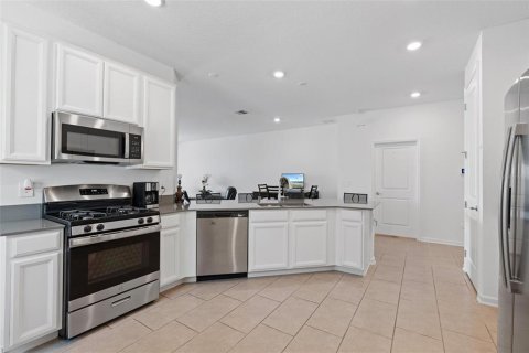 House in LIBERTY PRESERVE in Leesburg, Florida 4 bedrooms, 194.54 sq.m. № 1658342 - photo 4