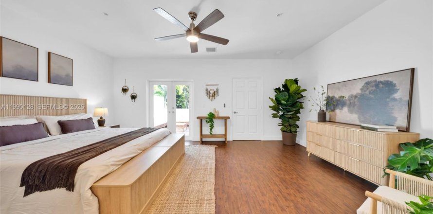 Touwnhouse à Miami, Floride 3 chambres, 227.15 m2 № 2057891