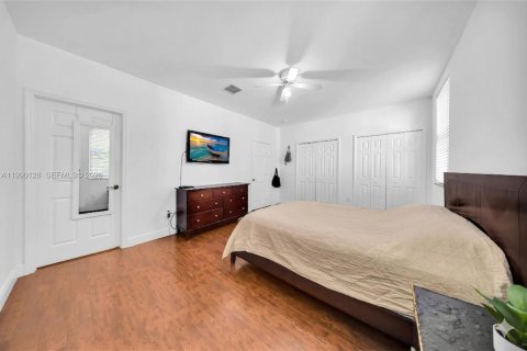 Touwnhouse à vendre à Miami, Floride: 3 chambres, 227.15 m2 № 2057891 - photo 25